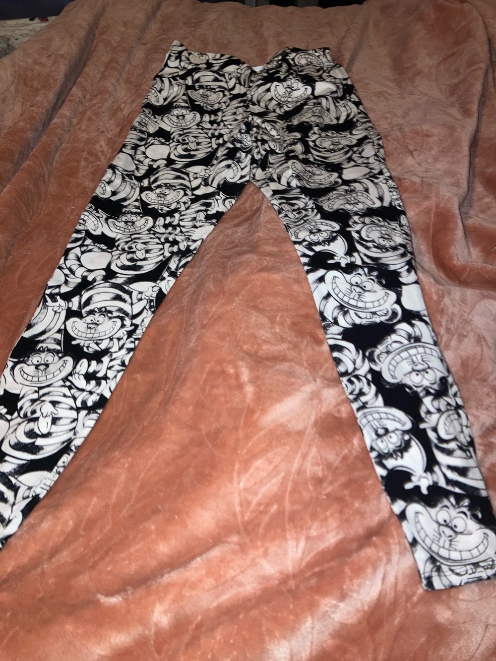Cheshire Cat leggings